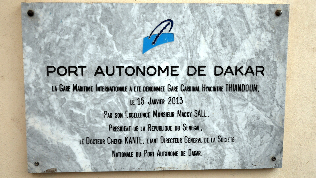 Plaque du port de Dakar
